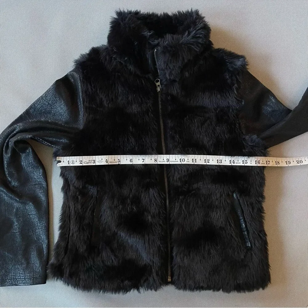DKNY Vintage Faux Fur Jacket Kids Size XL (Fits Women’s Size Small/Medium)